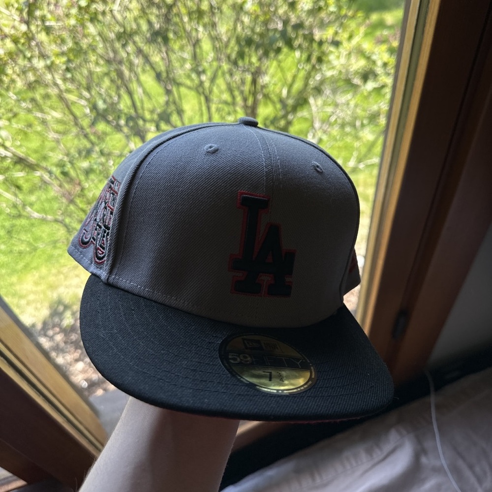 LA fitted cap red brim 75th World Series anniversary